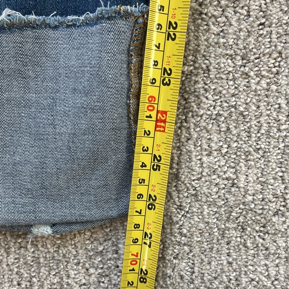 Women's Judy Blue Jeans - Picture 5 of 5